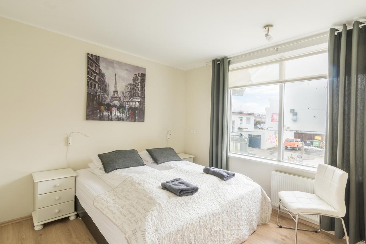 Acco Town Square Apartments Акурейрі Екстер'єр фото